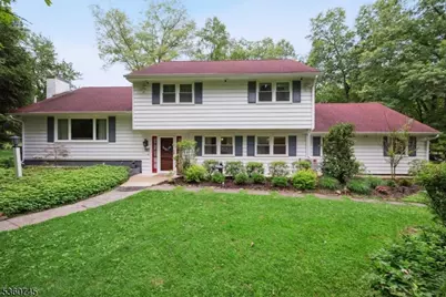 42 Wildwood Ter, Watchung, NJ 07069 - Photo 1