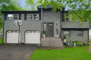 452 W 4th Ave, Roselle, NJ 07203 - Photo 1