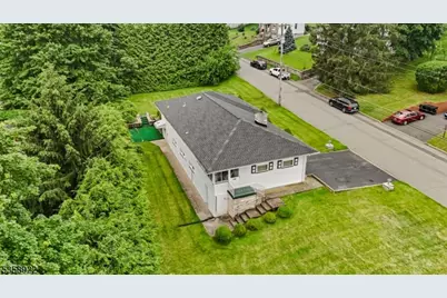 35 Hillside Ave, Netcong, NJ 07857 - Photo 8