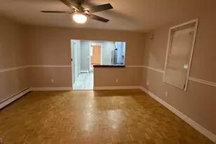 152 Ct St 1 Floor, Elizabeth, NJ 07206 - Photo 6