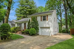 856 Colonial Arms Rd, Union Township, NJ 07083 - Photo 1