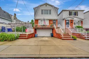 25 Linden St, Bayonne, NJ 07002 - Photo 1