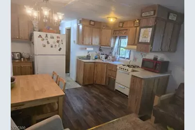 30 Hemlock Vlg, Vernon Twp., NJ 07461 - Photo 12