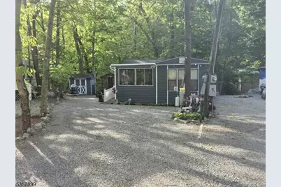 30 Hemlock Vlg, Vernon Twp., NJ 07461 - Photo 10