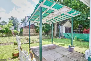 10-12 Medbourne Ave, Irvington, NJ 07111 - Photo 10