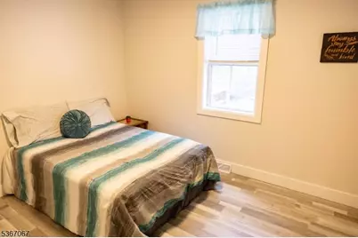 4 Bear Pond Trl, Hopatcong, NJ 07821 - Photo 10