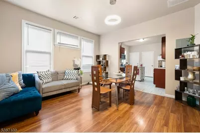 78 Willoughby St, Newark, NJ 07112 - Photo 2