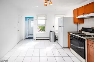 50 Westervelt Ave, Hawthorne, NJ 07506 - Photo 4