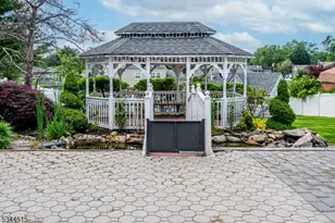 34 Lincoln St, Roseland, NJ 07068 - Photo 4