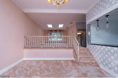 34 Lincoln St, Roseland, NJ 07068 - Photo 12