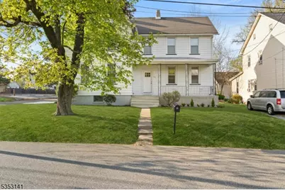 612 Avenue A, Lopatcong Township, NJ 08865 - Photo 1