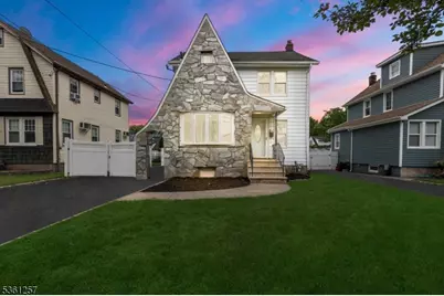 910 Caldwell Ave, Union Township, NJ 07083 - Photo 1