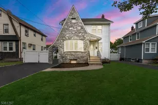 910 Caldwell Ave, Union Township, NJ 07083 - Photo 1