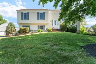 26 Ditmars Cir, Hillsborough Township, NJ 08844 - Photo 1