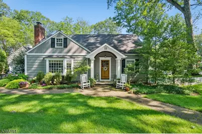 33 Tall Oaks Dr, New Providence, NJ 07901 - Photo 1