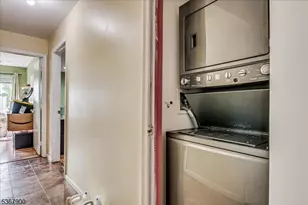 1702 Amanda Ct, Piscataway Township, NJ 08854 - Photo 4