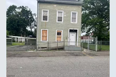 116 Oxford St, Paterson, NJ 07522 - Photo 1