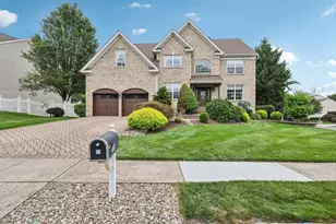 13 Allison Way, Franklin Township, NJ 08540 - Photo 1