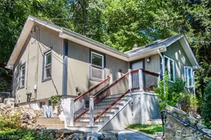 215 Franklin Rd, Denville, NJ 07834 - Photo 1