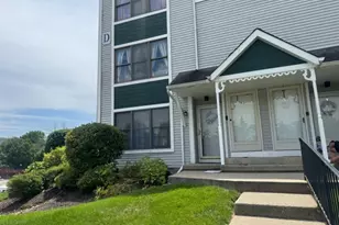 32 Heritage Ln, Hamburg, NJ 07419 - Photo 1