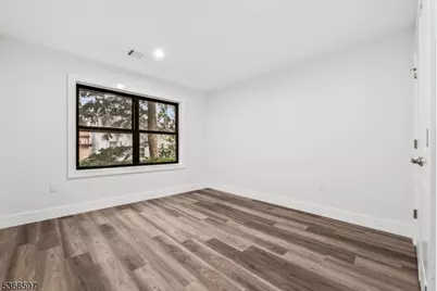 180 Carroll St, Paterson, NJ 07501 - Photo 24