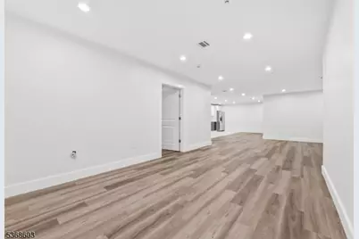 180 Carroll St, Paterson, NJ 07501 - Photo 14