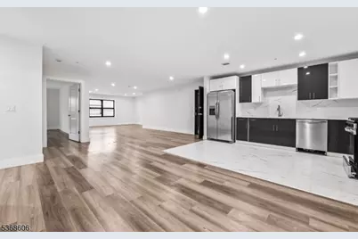 180 Carroll St, Paterson, NJ 07501 - Photo 12