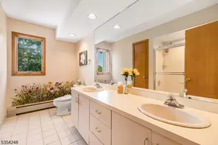 81 Columbus Ave, Totowa, NJ 07512 - Photo 20