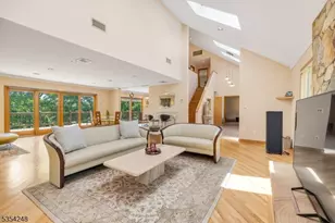 81 Columbus Ave, Totowa, NJ 07512 - Photo 4