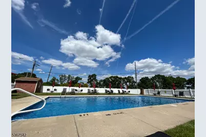 565 Grove St #B12, Clifton, NJ 07013 - Photo 14