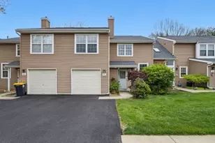 33 Avebury Pl, Franklin Township, NJ 08873 - Photo 1