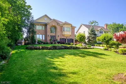 5 Acken Dr, Clark Township, NJ 07066 - Photo 1