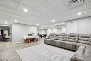 179 Sunshine Dr, Piscataway Township, NJ 08854 - Photo 1