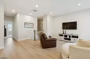 44 Willow Ln, Parsippany, NJ 07054 - Photo 16