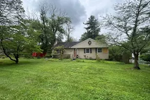 2044 Washington Valley Rd, Bridgewater, NJ 08836 - Photo 2