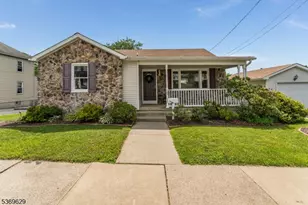 300 Grant St, Phillipsburg, NJ 08865 - Photo 1