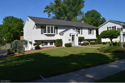 7 Hanover Pl, Wayne, NJ 07470 - Photo 1