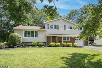 303 River Bend Rd, Berkeley Heights Township, NJ 07922 - Photo 1