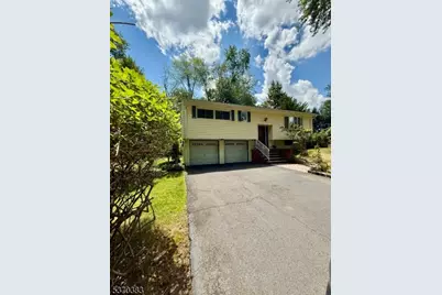 601 Echo Glen Ave, River Vale Township, NJ 07675 - Photo 1