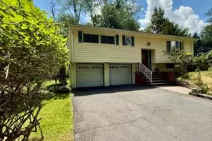 601 Echo Glen Ave, River Vale Township, NJ 07675 - Photo 1