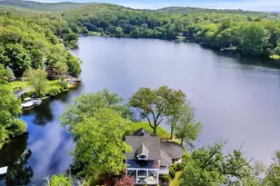 15 W Shore Rd, Bloomingdale, NJ 07403 - Photo 1