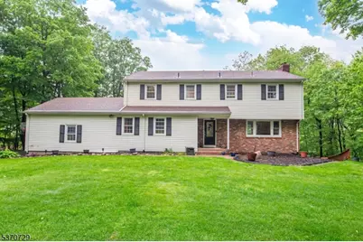 14 Chilhowie Dr, Kinnelon, NJ 07405 - Photo 1