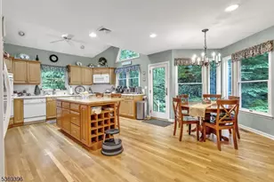 18 Hickory Run Rd, Lebanon Township, NJ 07830 - Photo 8