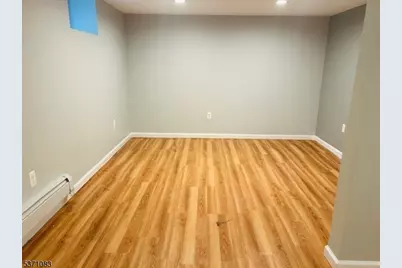 13 N Beverwyck Rd, Parsippany, NJ 07034 - Photo 1