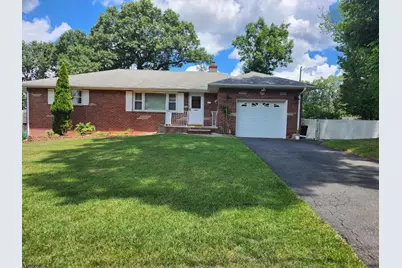 40 Crestmont Rd, Little Falls Township, NJ 07424 - Photo 1