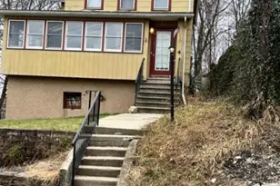 4 Harrison St, Newton, NJ 07860 - Photo 1