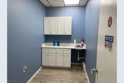 702 N Broad St, Elizabeth, NJ 07208 - Photo 2