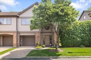 10 Maltese Dr, Fair Lawn, NJ 07410 - Photo 1