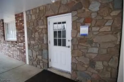 26 Main St, Flemington, NJ 08822 - Photo 2