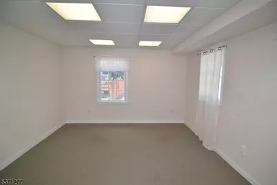 26 Main St, Flemington, NJ 08822 - Photo 4